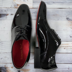 Shiny hotsell leather shoes